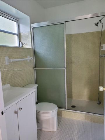 1450 Atlantic Shores Blvd 101, Hallandale Beach, FL 33009