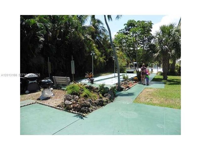 1450 Atlantic Shores Blvd 101, Hallandale Beach, FL 33009