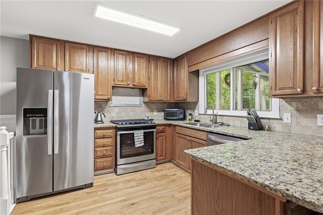 2111 Cornerstone Lane SW, Marietta, GA 30064