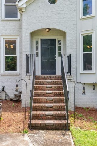 2111 Cornerstone Lane SW, Marietta, GA 30064