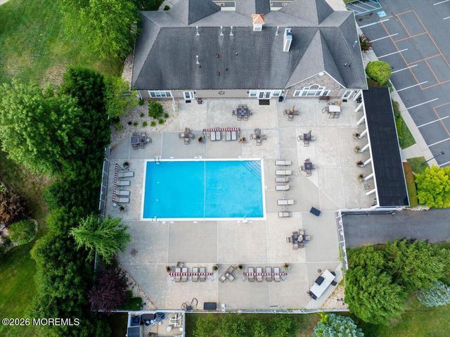 15 Crawford Road, Manalapan, NJ 07726