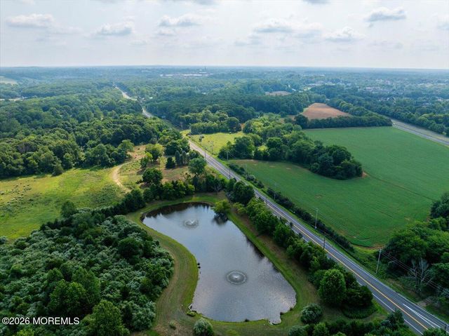 15 Crawford Road, Manalapan, NJ 07726