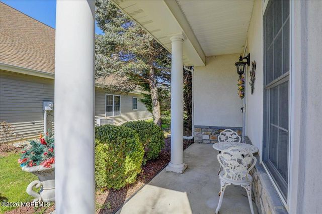 15 Crawford Road, Manalapan, NJ 07726