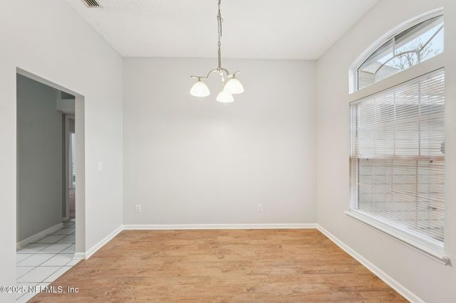 6662 DELTA POST Drive W, Jacksonville, FL 32244