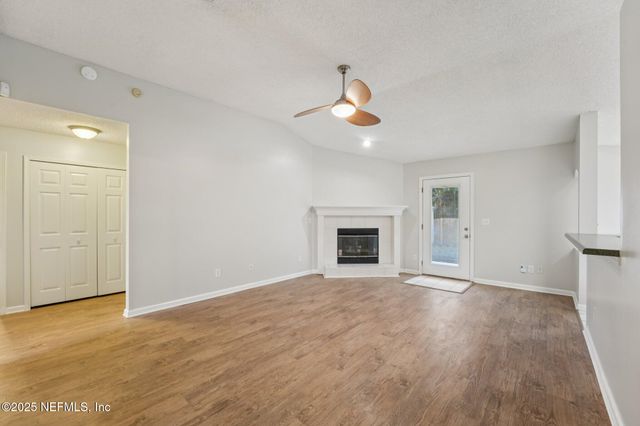 6662 DELTA POST Drive W, Jacksonville, FL 32244