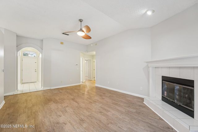 6662 DELTA POST Drive W, Jacksonville, FL 32244