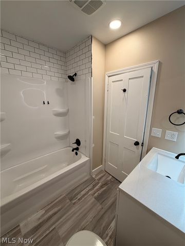 3780 State Route 305, Southington, OH 44470