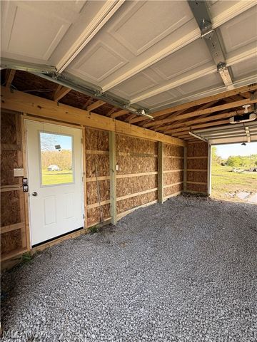 3780 State Route 305, Southington, OH 44470
