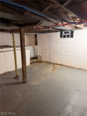 3780 State Route 305, Southington, OH 44470