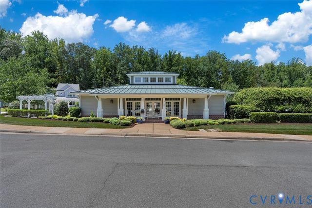 9477 Creek Summit Cir, Richmond, VA 23235
