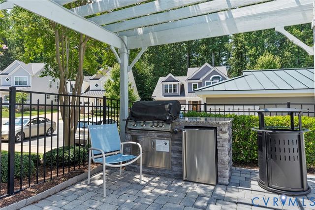 9477 Creek Summit Cir, Richmond, VA 23235