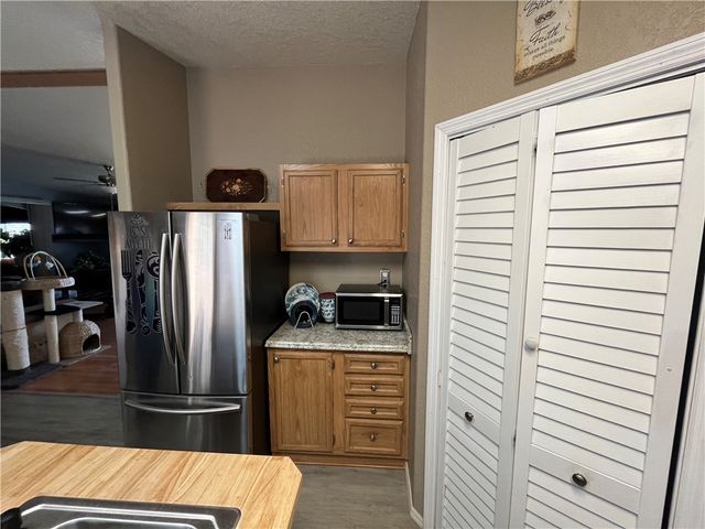 4233 W Mayan Drive, Golden Valley, AZ 86413