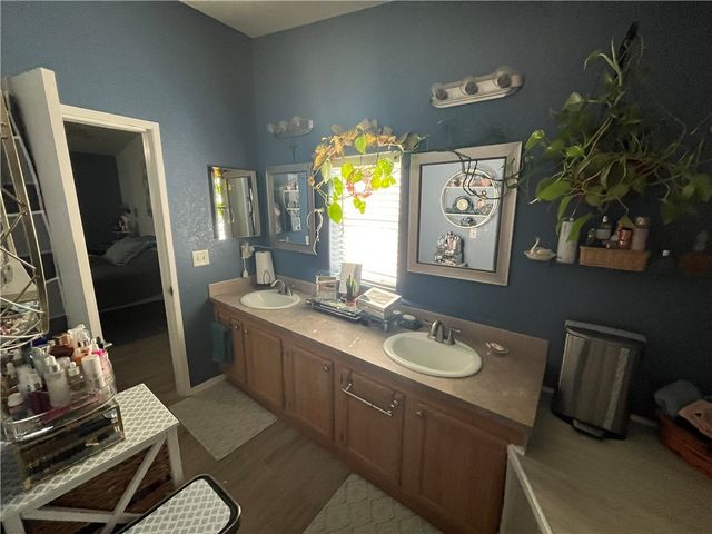 4233 W Mayan Drive, Golden Valley, AZ 86413