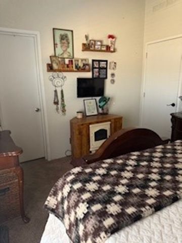 4233 W Mayan Drive, Golden Valley, AZ 86413