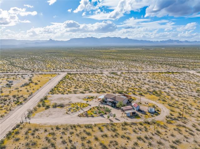 4233 W Mayan Drive, Golden Valley, AZ 86413