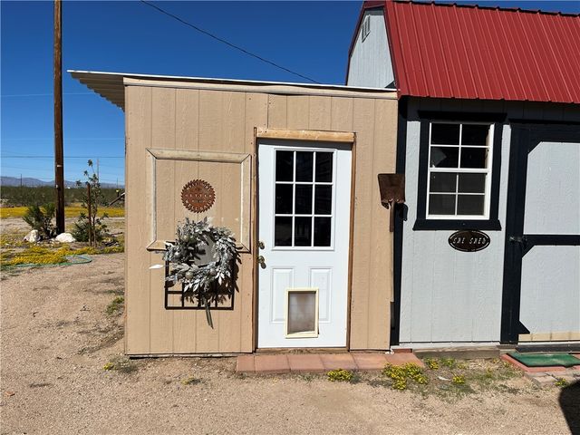 4233 W Mayan Drive, Golden Valley, AZ 86413