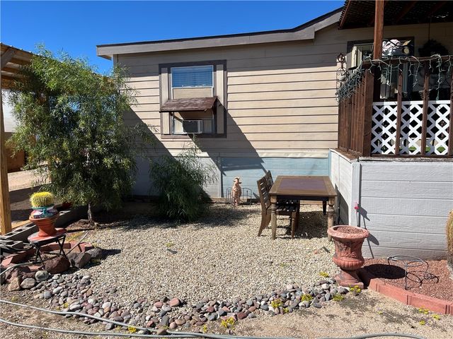 4233 W Mayan Drive, Golden Valley, AZ 86413