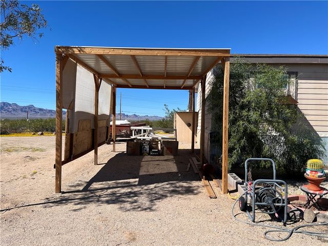 4233 W Mayan Drive, Golden Valley, AZ 86413