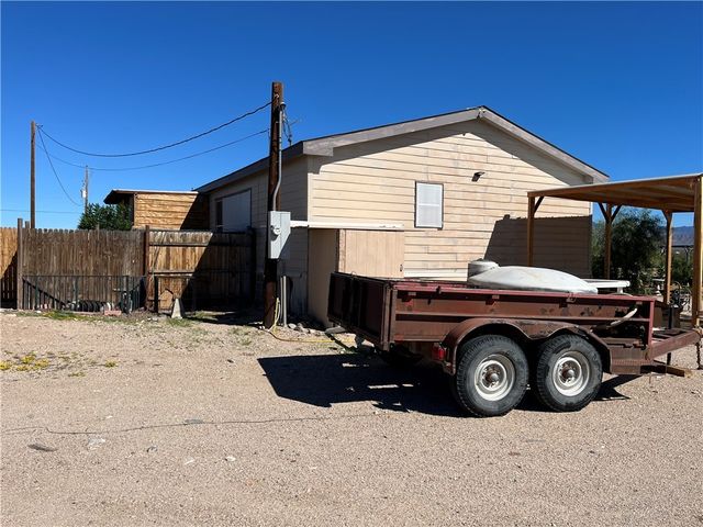 4233 W Mayan Drive, Golden Valley, AZ 86413