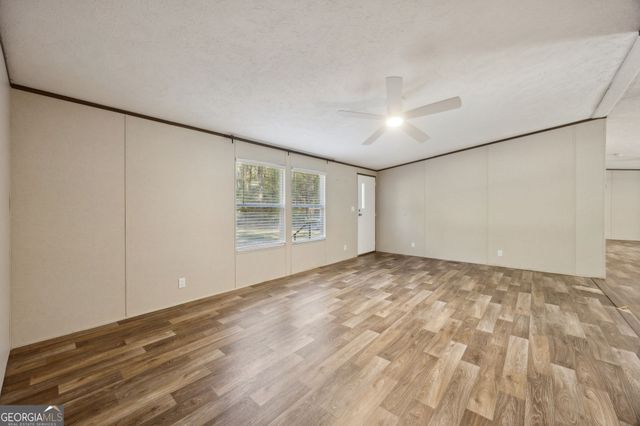 841 W 3rd Street, Woodbine, GA 31569