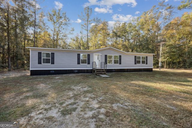 841 W 3rd Street, Woodbine, GA 31569