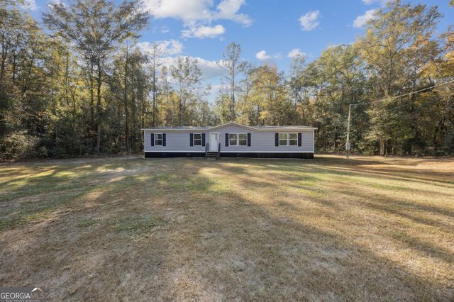841 W 3rd Street, Woodbine, GA 31569