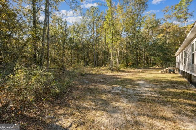 841 W 3rd Street, Woodbine, GA 31569