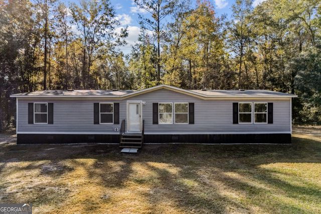 841 W 3rd Street, Woodbine, GA 31569