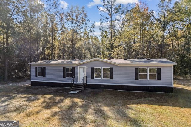 841 W 3rd Street, Woodbine, GA 31569