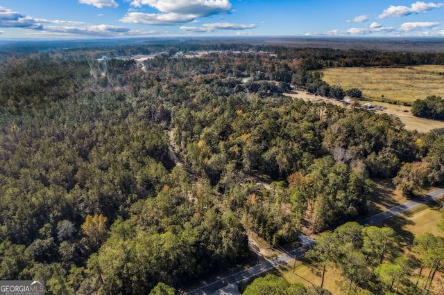 841 W 3rd Street, Woodbine, GA 31569