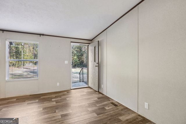 841 W 3rd Street, Woodbine, GA 31569