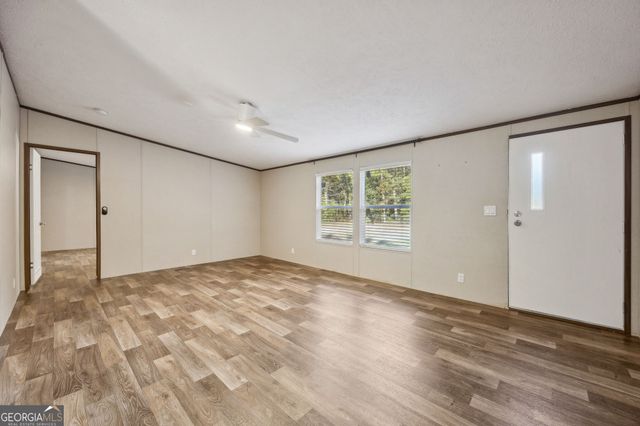 841 W 3rd Street, Woodbine, GA 31569