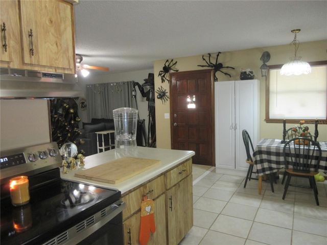 1851 SE 176TH AVENUE, Silver Springs, FL 34488