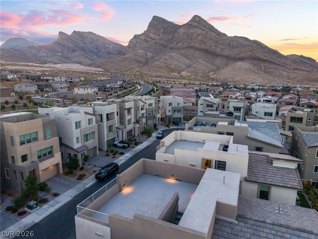 2092 Noble Perch Street, Las Vegas, NV 89138