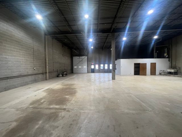 1318 Marquette Drive 8, Romeoville, IL 60446