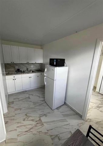 4721 Peters Rd A, Plantation, FL 33317