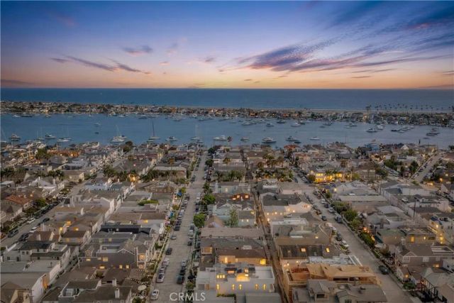 225 Diamond, Newport Beach, CA 92662
