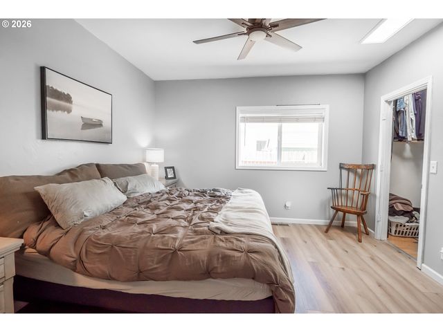 2246 DALE Ave, Eugene, OR 97408