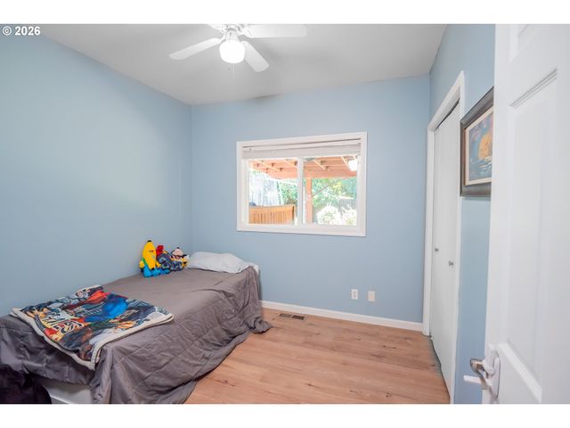 2246 DALE Ave, Eugene, OR 97408