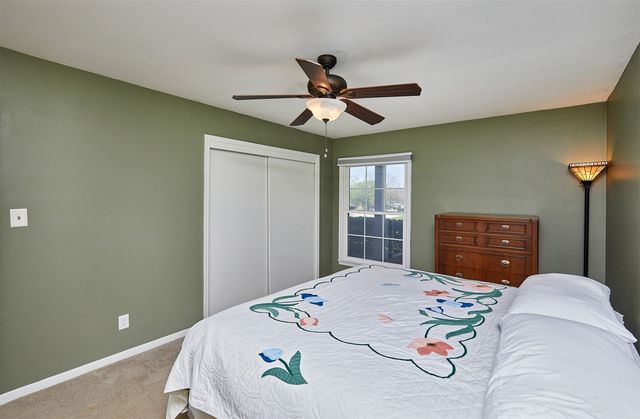 1521 70th Street, Windsor Heights, IA 50324