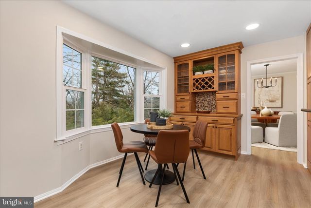 9910 CHASE HILL CT, Vienna, VA 22182