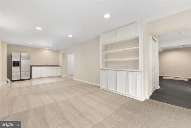 9910 CHASE HILL CT, Vienna, VA 22182