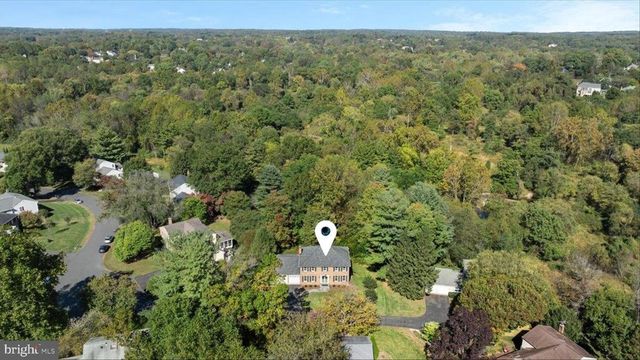 9910 CHASE HILL CT, Vienna, VA 22182