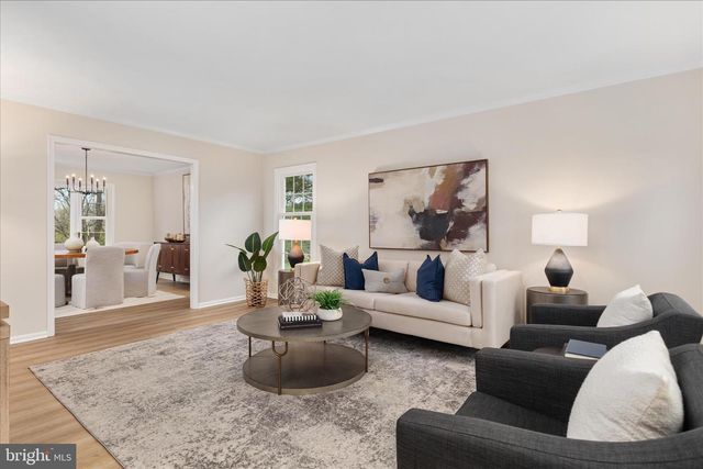 9910 CHASE HILL CT, Vienna, VA 22182