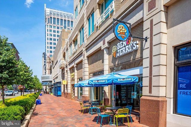 9910 CHASE HILL CT, Vienna, VA 22182