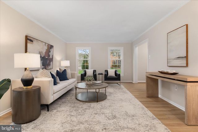 9910 CHASE HILL CT, Vienna, VA 22182