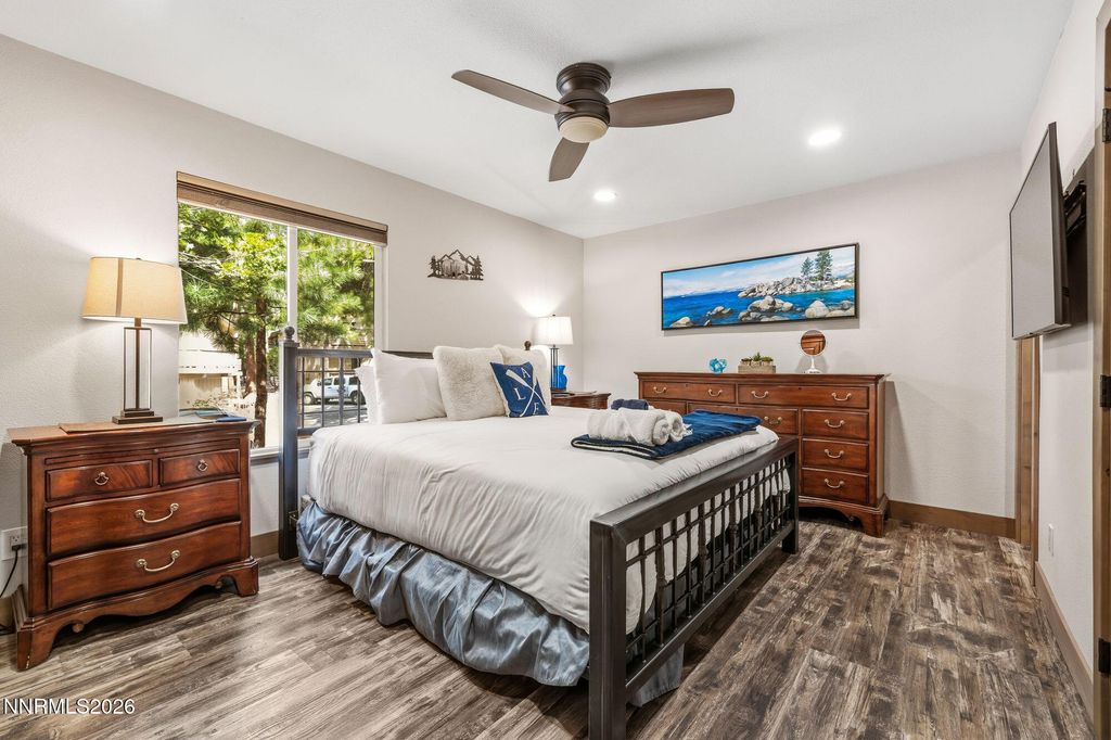 Image 11 of property listing at 321 Ski Way 221, Incline Village, NV 89451