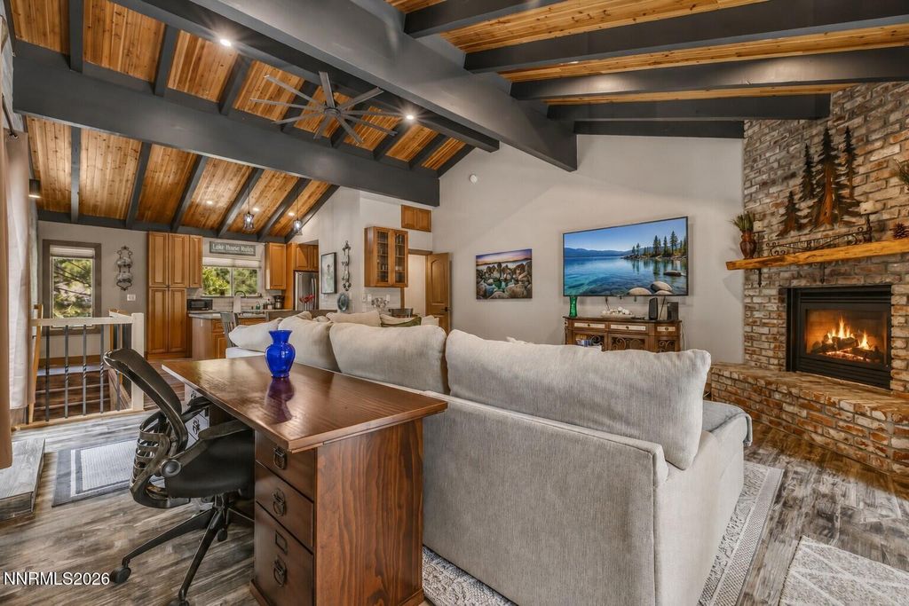 Image 4 of property listing at 321 Ski Way 221, Incline Village, NV 89451
