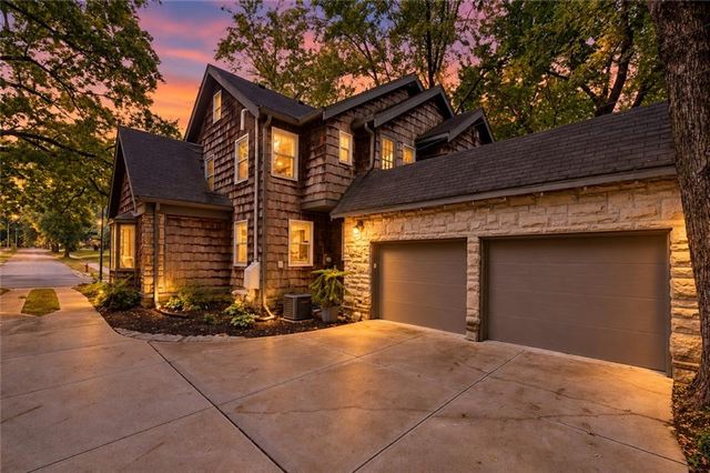 1216 W 73rd Street, Kansas City, MO 64114