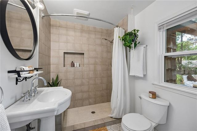 1216 W 73rd Street, Kansas City, MO 64114